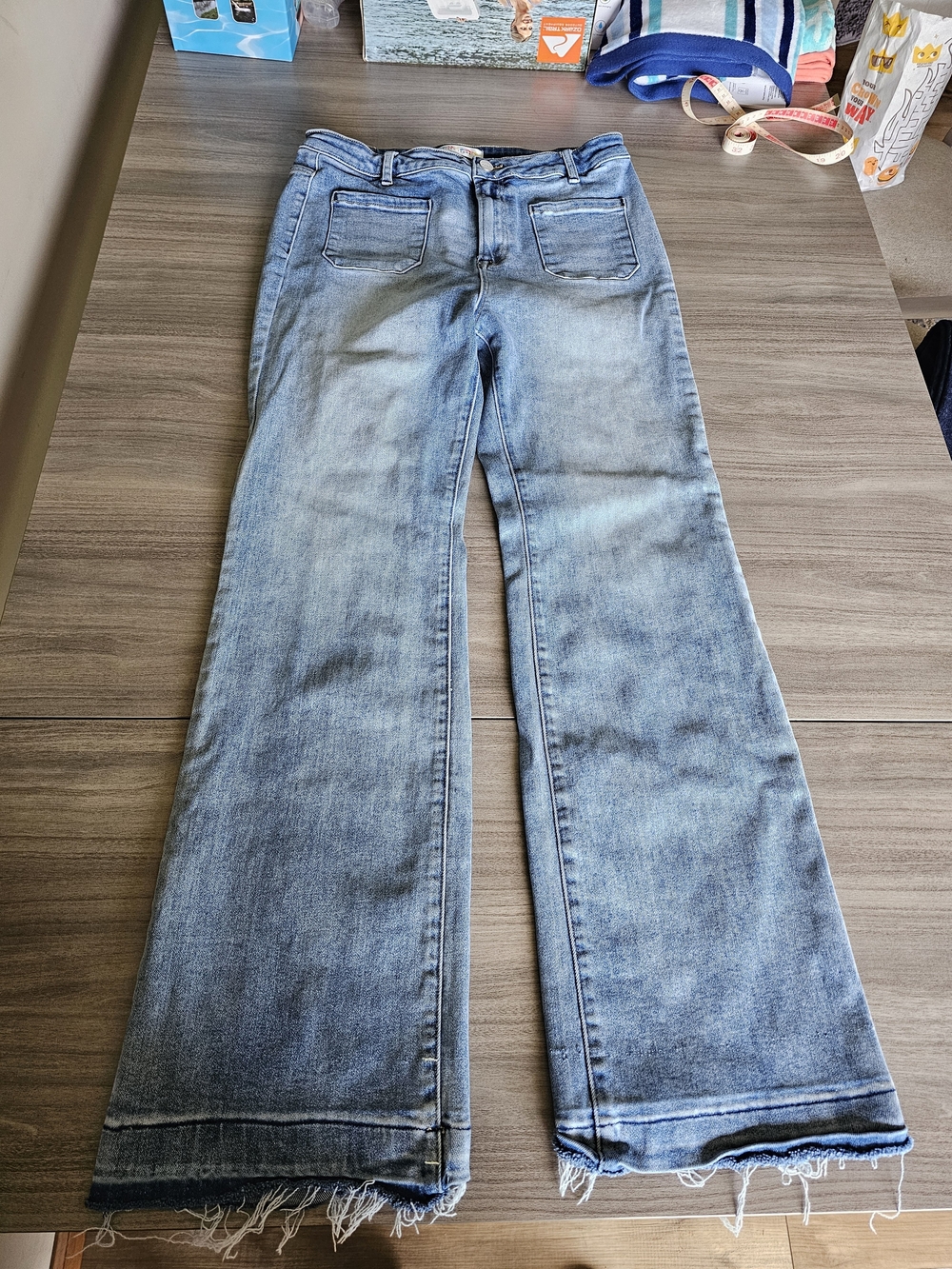 Freckled Poppy Risen Mid Rise Relaxed Waist Wide Leg Jeans 15/32